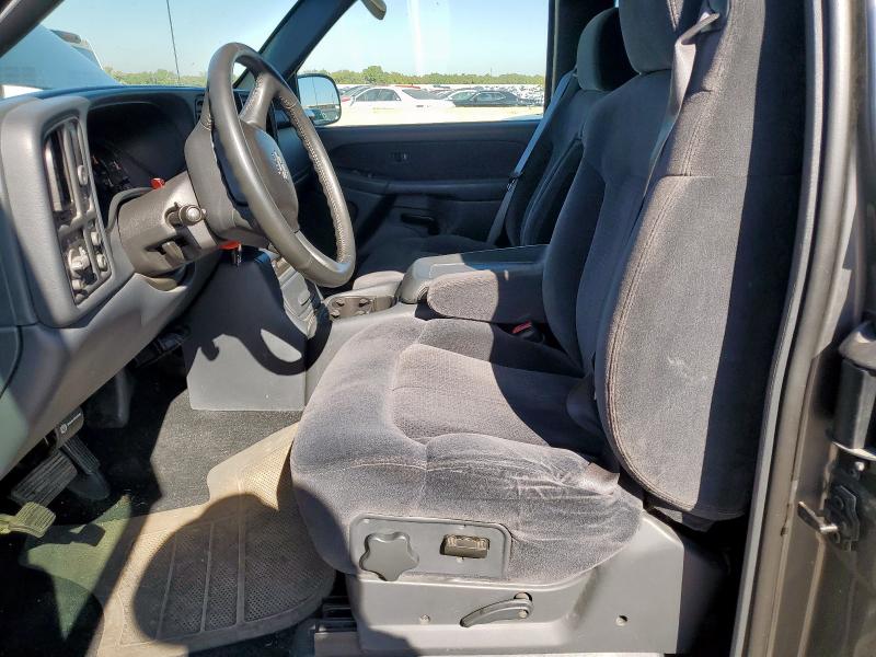Photo 7 from auction – 2001 CHEVROLET SILVERADO with VIN 2GCEC19T211162654