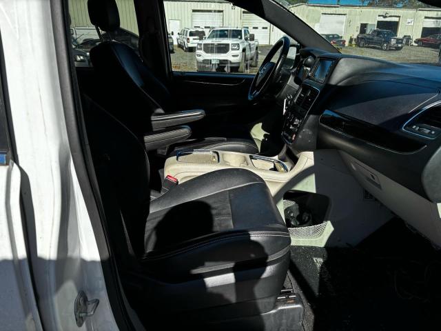 Photo 5 from auction – 2017 DODGE GRAND CARA with VIN 2C4RDGCG8HR664836