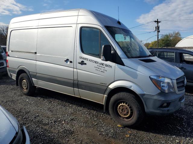 Photo 4 from auction – 2014 MERCEDES-BENZ SPRINTER 2 with VIN WD3PE7DC3E5918293