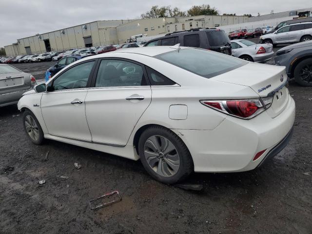 Photo 2 from auction – 2013 HYUNDAI SONATA HYB with VIN KMHEC4A40DA092549