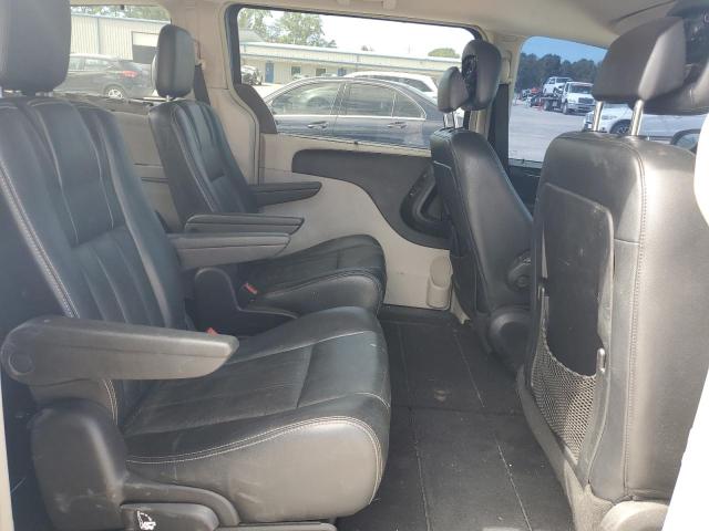 Photo 11 from auction – 2011 CHRYSLER TOWN & COU with VIN 2A4RR8DG1BR782718