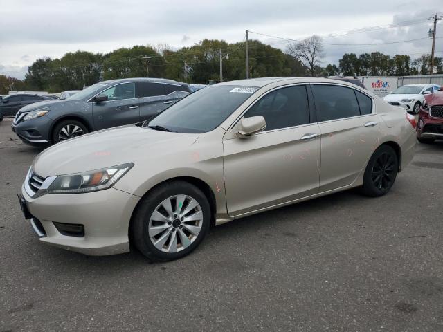 HONDA ACCORD EXL 2015 with VIN 1HGCR2F81FA241002 - Photo from auction