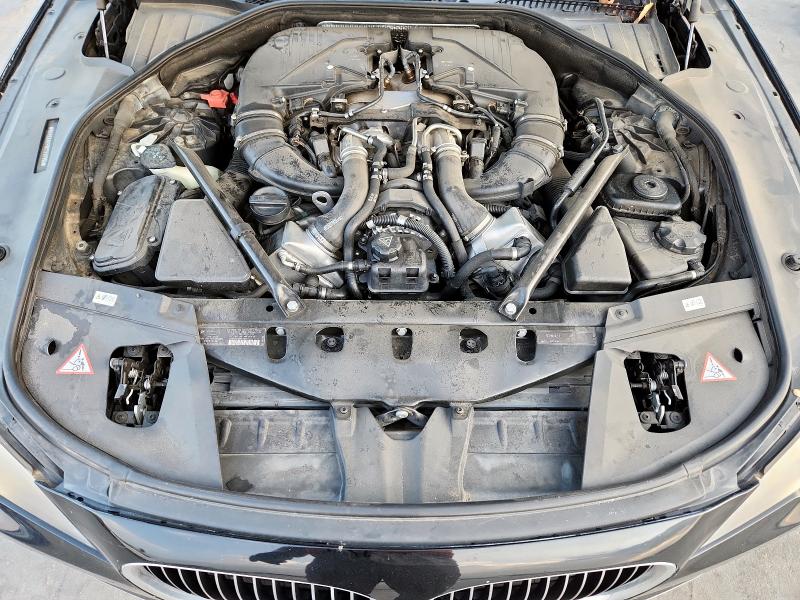 Photo 11 from auction – 2011 BMW 750 I with VIN WBAKA8C59BCY37114