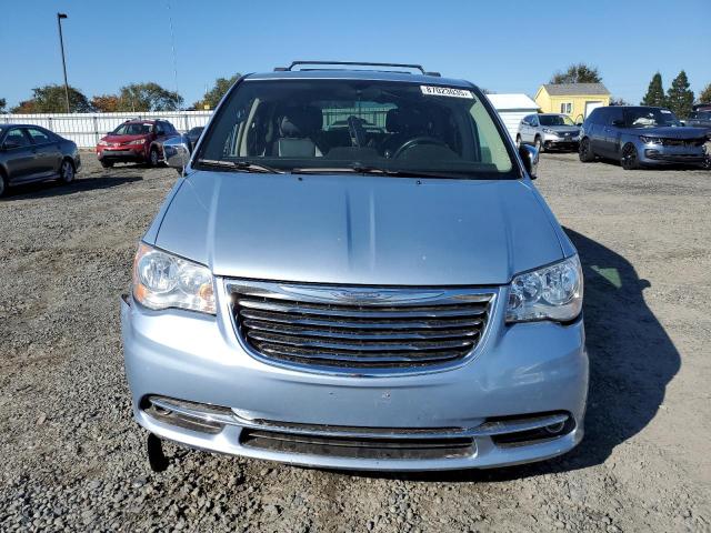Photo 5 from auction – 2016 CHRYSLER TOWN & COU with VIN 2C4RC1CG7GR283610