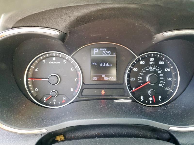 Zdjęcie 9 z aukcji – 2017 KIA FORTE LX z VIN 3KPFK4A74HE041791