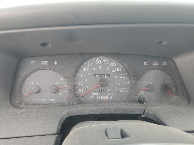 Photo 9 from auction – 2005 MERCURY GRAND MARQ with VIN 2MEFM74W65X668740