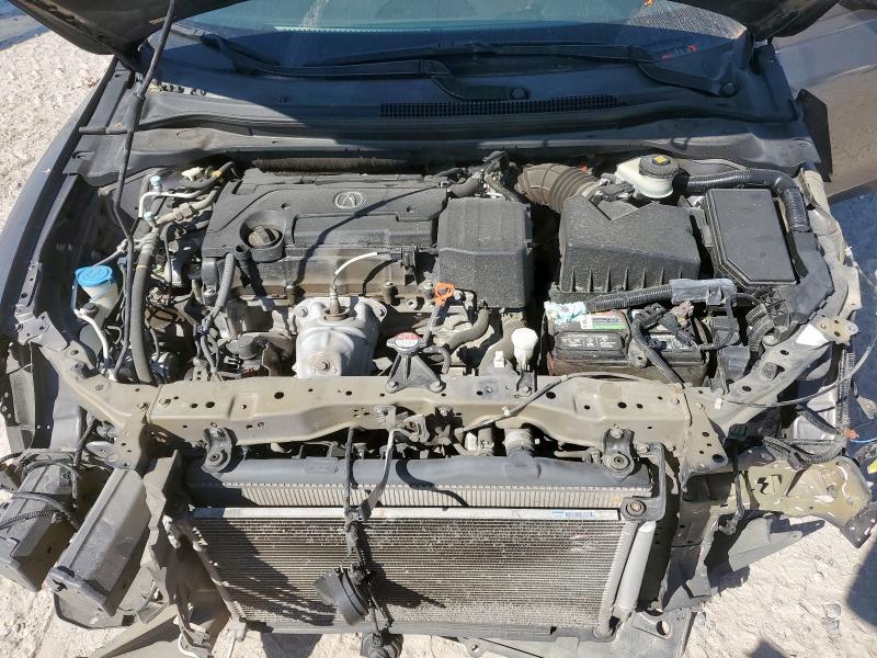 Photo 11 from auction – 2017 ACURA ILX PREMIU with VIN 19UDE2F74HA004319