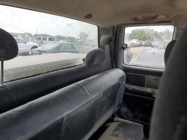 Photo 10 from auction – 2002 CHEVROLET SILVERADO with VIN 2GCEK19V321216162