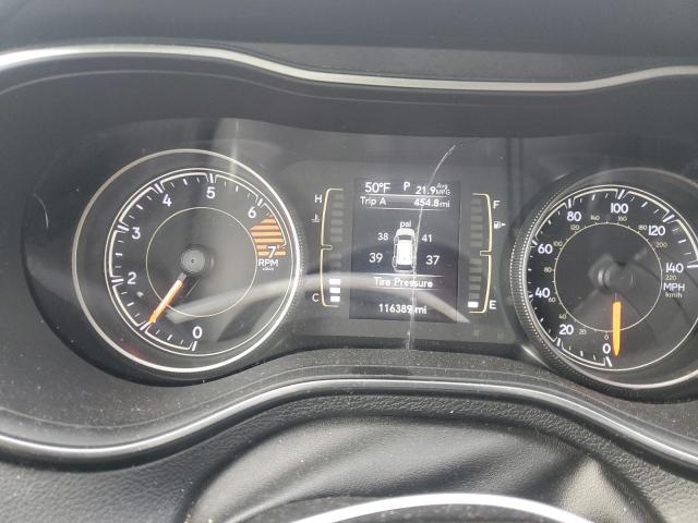 Photo 9 from auction – 2020 JEEP CHEROKEE L with VIN 1C4PJLLB6LD614557