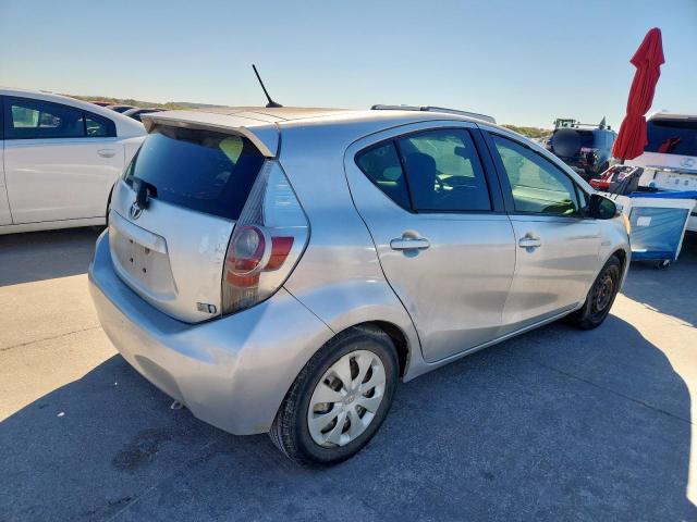 Photo 3 from auction – 2014 TOYOTA PRIUS C with VIN JTDKDTB32E1561047