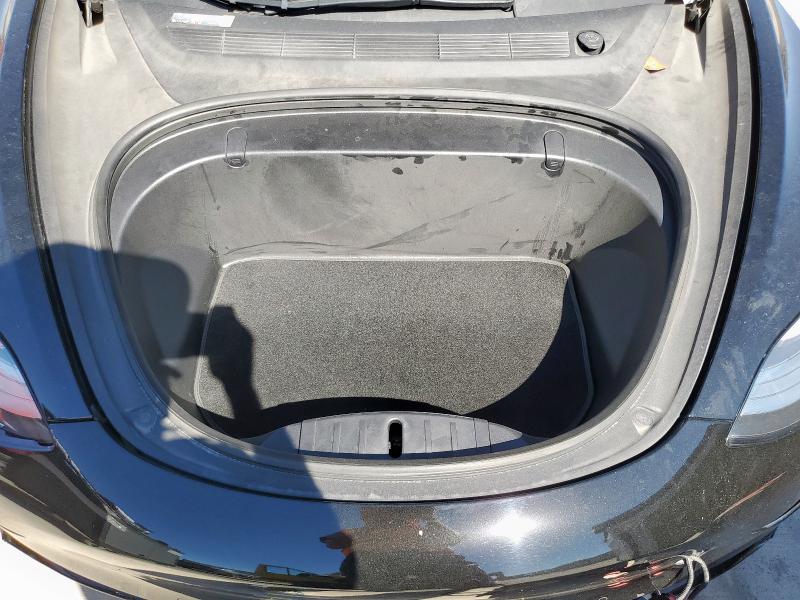 Photo 11 from auction – 2018 TESLA MODEL 3 with VIN 5YJ3E1EB8JF099152