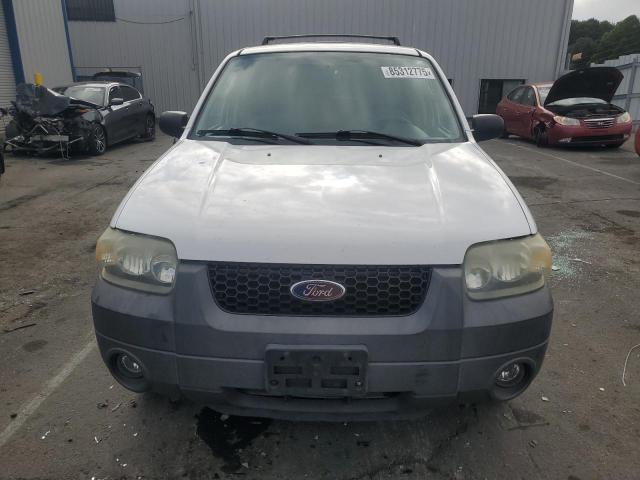 Photo 5 from auction – 2005 FORD ESCAPE HEV with VIN 1FMCU95H45KC45976