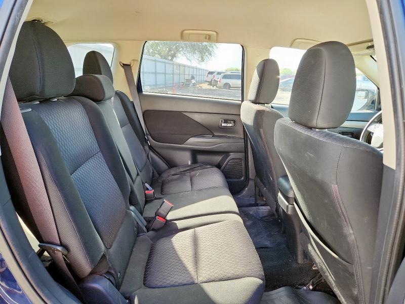 Photo 11 from auction – 2014 MITSUBISHI OUTLANDER with VIN JA4AD2A37EZ015282