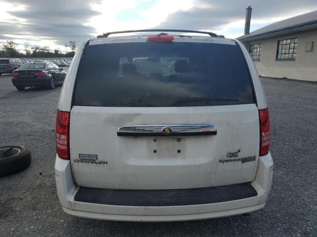 Photo 6 from auction – 2010 CHRYSLER TOWN & COU with VIN 2A4RR5D18AR229010