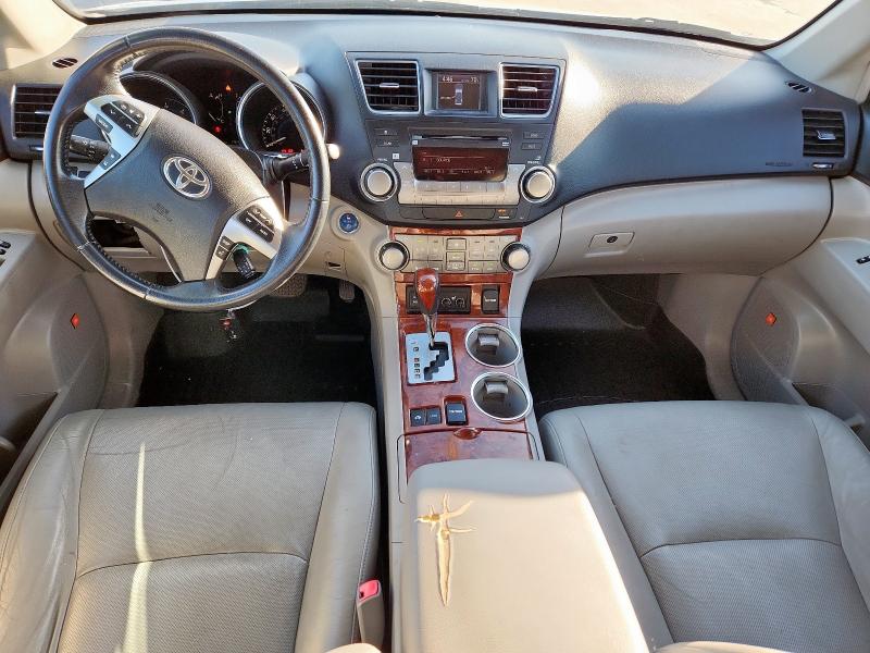 Photo 8 from auction – 2011 TOYOTA HIGHLANDER with VIN JTEDC3EH1B2000665