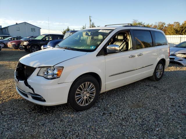 CHRYSLER TOWN & COU 2014 with VIN 2C4RC1CG7ER329806 - Photo from auction