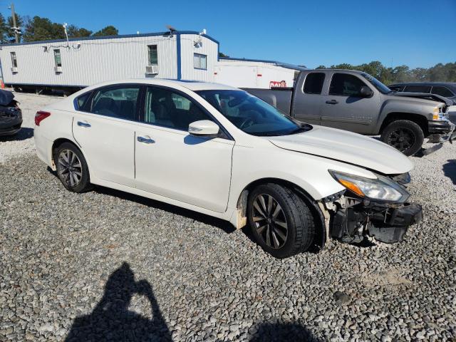 Photo 4 from auction – 2017 NISSAN ALTIMA 2.5 with VIN 1N4AL3AP1HC179903