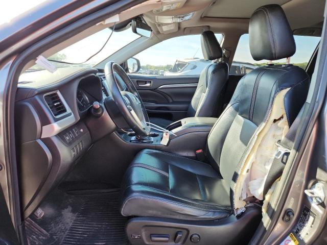 Photo 7 from auction – 2018 TOYOTA HIGHLANDER with VIN 5TDJZRFH7JS497980