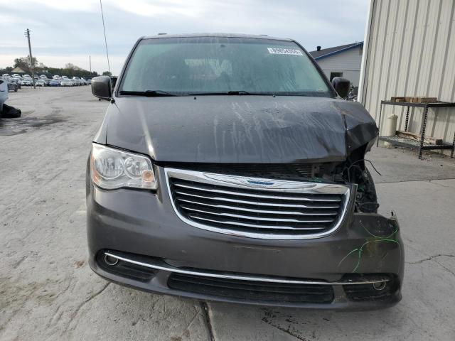 Photo 5 from auction – 2016 CHRYSLER TOWN & COU with VIN 2C4RC1BG4GR297112