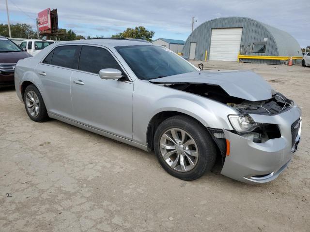 Photo 4 from auction – 2021 CHRYSLER 300 with VIN 2C3CCAAG8MH516232