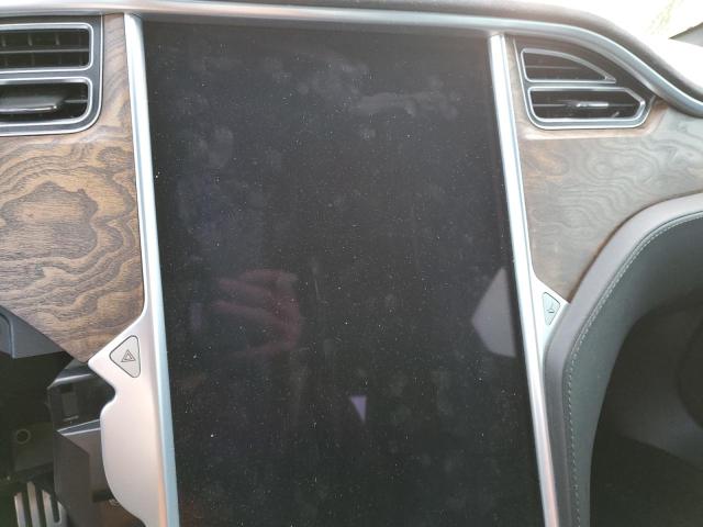 Photo 9 from auction – 2016 TESLA MODEL S with VIN 5YJSA1E46GF152593