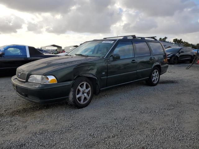 VOLVO V70 2000 with VIN YV1LW56D9Y2651351 - Photo from auction