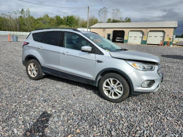 Photo 4 from auction – 2017 FORD ESCAPE SE with VIN 1FMCU9G9XHUB90660
