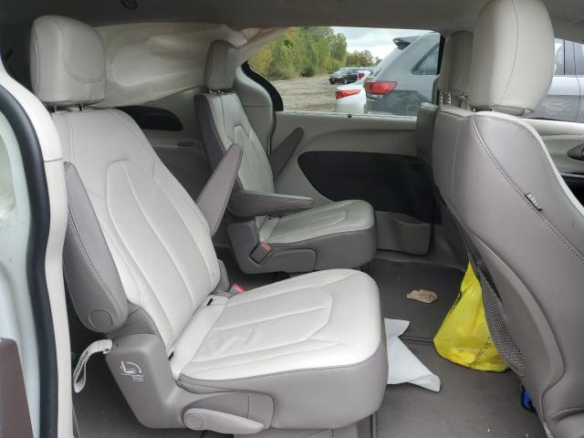 Photo 11 from auction – 2017 CHRYSLER PACIFICA T with VIN 2C4RC1BG2HR823948