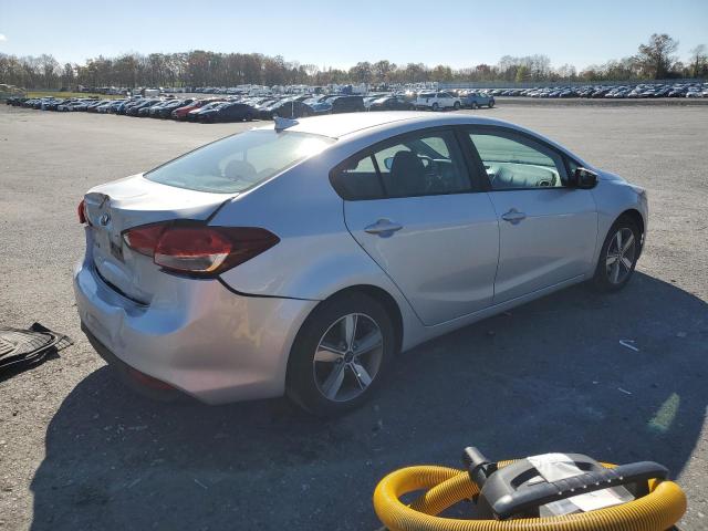 Zdjęcie 3 z aukcji – 2018 KIA FORTE z VIN 3KPFL4A78JE170376