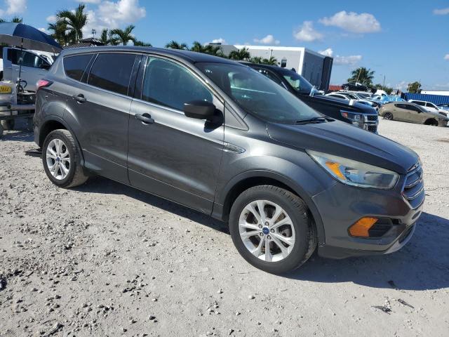 Photo 4 from auction – 2017 FORD ESCAPE SE with VIN 1FMCU9GD3HUC39198