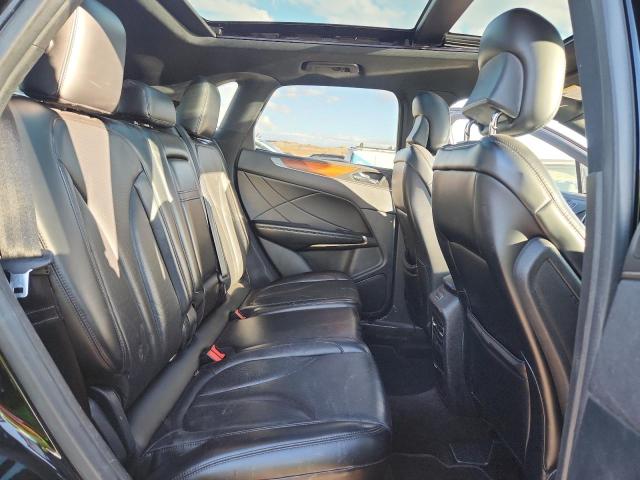 Photo 11 from auction – 2017 LINCOLN MKC RESERV with VIN 5LMTJ3DH9HUL04033