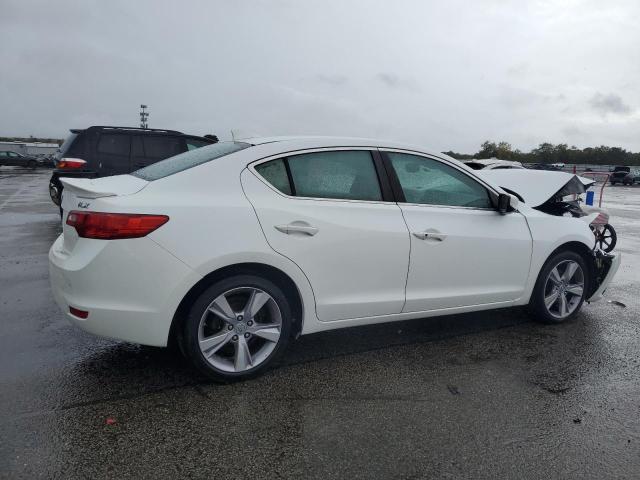 Photo 3 from auction – 2013 ACURA ILX 20 TEC with VIN 19VDE1F71DE018901