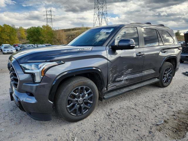 TOYOTA SEQUOIA SR5 2024 z numerem VIN 7SVAAABA7RX035464 - Zdjęcie z aukcji