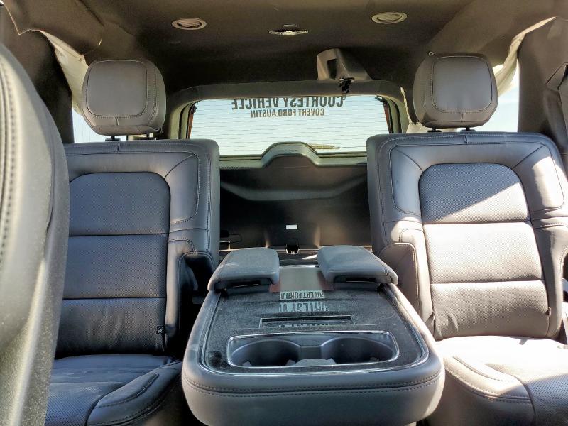 Photo 10 from auction – 2024 LINCOLN NAVIGATOR with VIN 5LMJJ2LG8REL13831