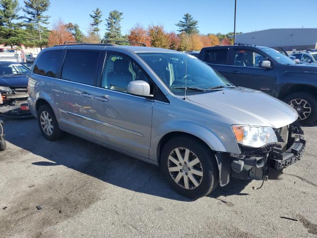 Photo 4 from auction – 2015 CHRYSLER TOWN & COU with VIN 2C4RC1BG6FR740827