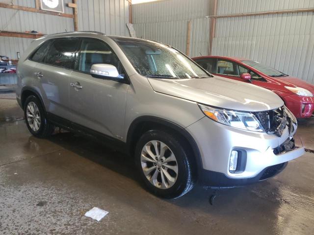 Photo 4 from auction – 2015 KIA SORENTO EX with VIN 5XYKUDA79FG625029