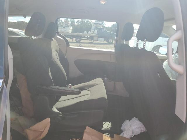 Photo 11 from auction – 2020 CHRYSLER VOYAGER L with VIN 2C4RC1AG4LR232739
