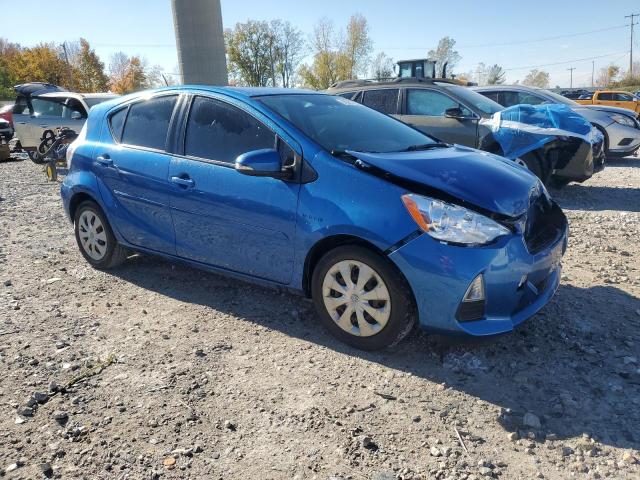 Photo 4 from auction – 2014 TOYOTA PRIUS C with VIN JTDKDTB35E1560975