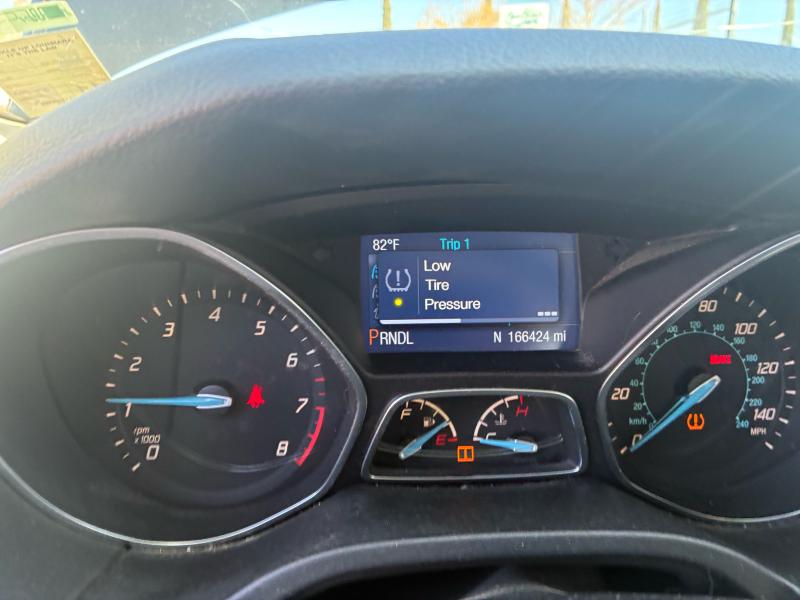 Photo 8 from auction – 2014 FORD FOCUS SE with VIN 1FADP3F26EL353510