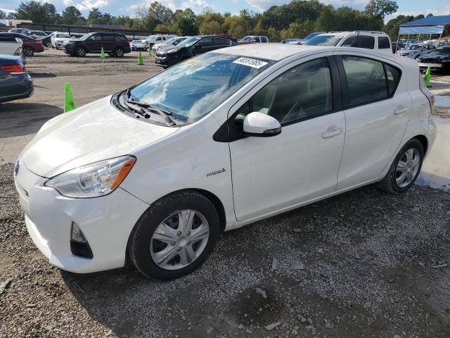 TOYOTA PRIUS C 2013 with VIN JTDKDTB32D1552413 - Photo from auction