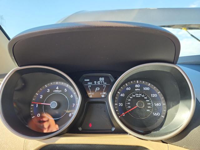 Photo 9 from auction – 2011 HYUNDAI ELANTRA GL with VIN 5NPDH4AE2BH035804