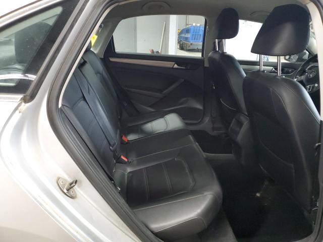 Photo 10 from auction – 2014 VOLKSWAGEN PASSAT S with VIN 1VWAS7A37EC055676