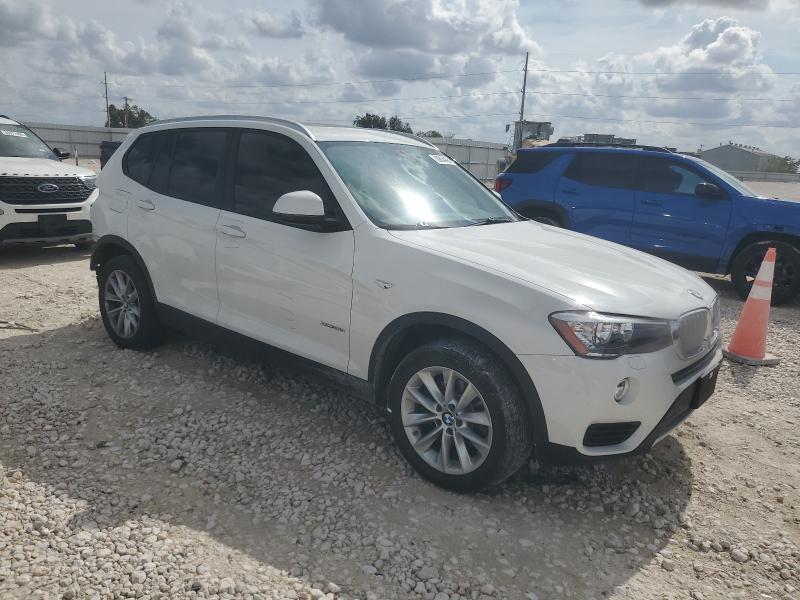 Photo 4 from auction – 2017 BMW X3 SDRIVE2 with VIN 5UXWZ7C38H0X43384
