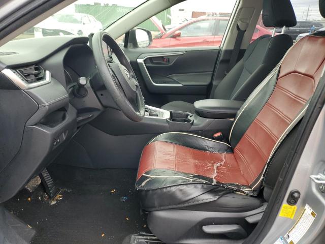 Photo 7 from auction – 2019 TOYOTA RAV4 LE with VIN JTMF1RFV0KJ018770