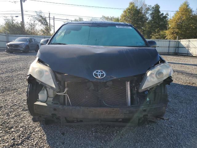 Photo 5 from auction – 2011 TOYOTA SIENNA XLE with VIN 5TDYK3DCXBS134677