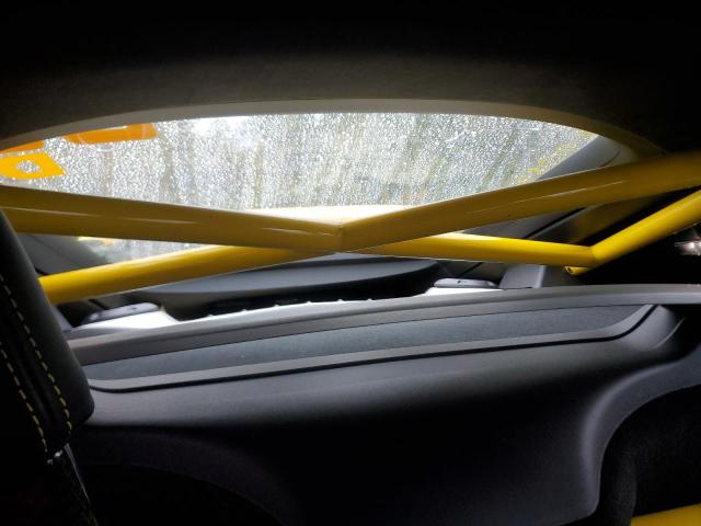 Photo 10 from auction – 2016 PORSCHE CAYMAN GT4 with VIN WP0AC2A83GK191262