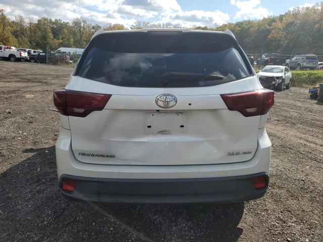 Photo 6 from auction – 2019 TOYOTA HIGHLANDER SE with VIN 5TDJZRFH2KS705037