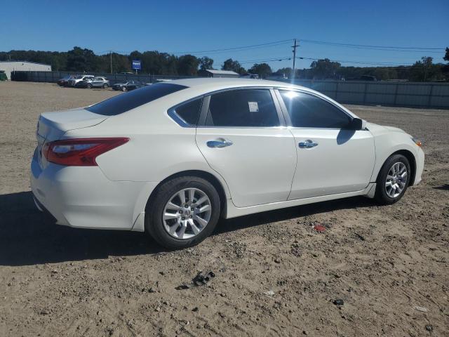 Photo 3 from auction – 2017 NISSAN ALTIMA 2.5 with VIN 1N4AL3AP4HC127651