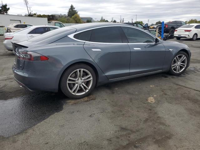 Photo 3 from auction – 2013 TESLA MODEL S with VIN 5YJSA1CG7DFP16096