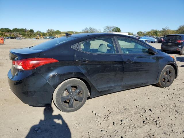 Photo 3 from auction – 2012 HYUNDAI ELANTRA with VIN KMHDH4AE9CU252138